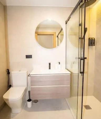 Center Cathedral 아파트 *